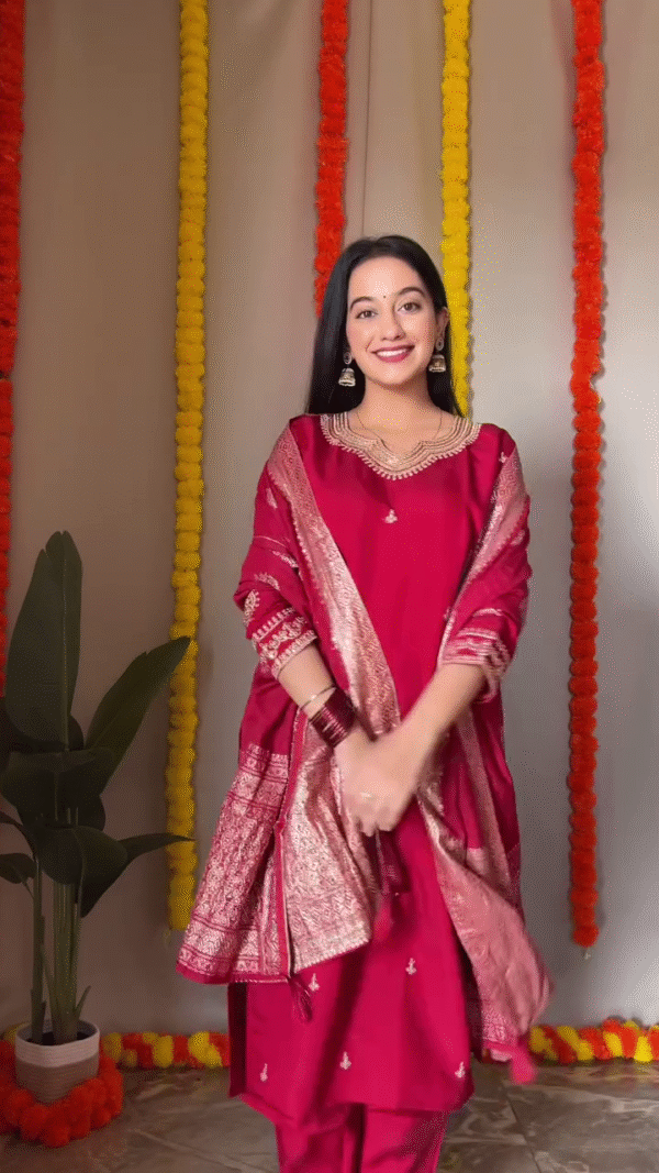 Royal Red Festive Kurta Set with Dupatta – Elegant Ethnic Wear
