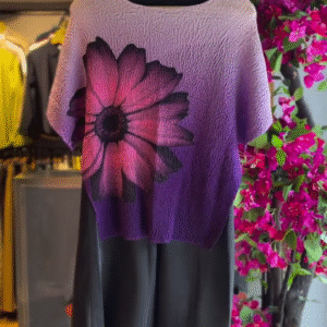 Lavender Bloom Gradient Top & Noir Shorts