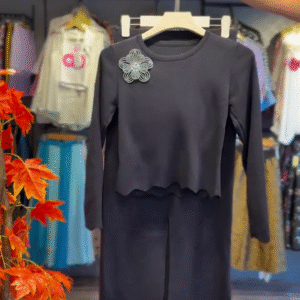 Scallop Bloom Dress in Midnight Black