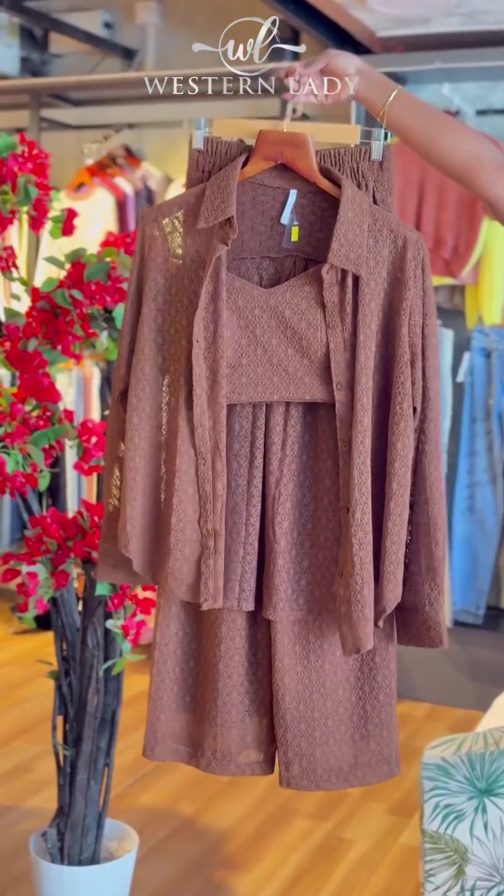 Lace Texture Co-ord in Earth Brown