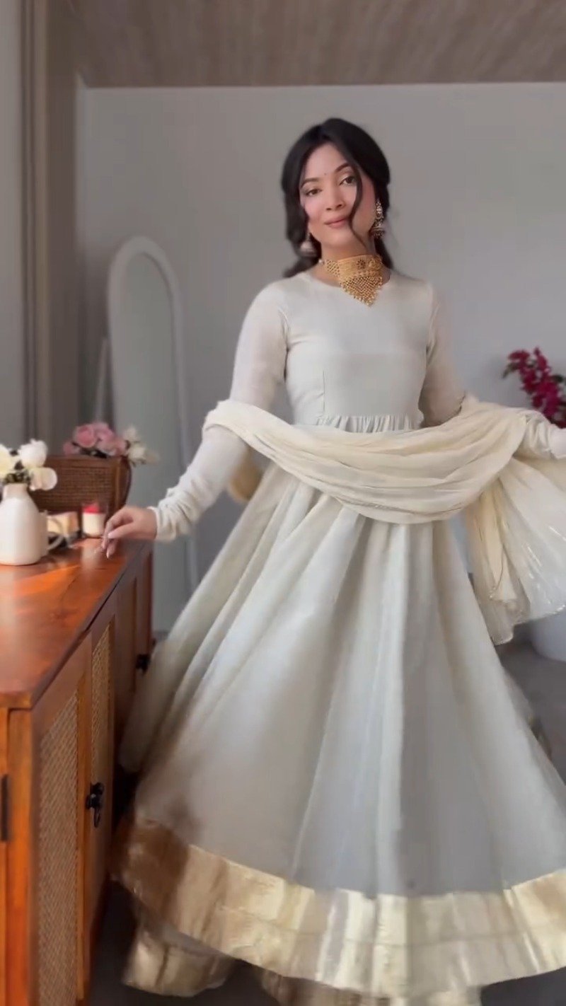 Ethereal Cream & Gold Anarkali Ensemble with Delicate Dupatta – Available in Cream & Soft Peach - Image 4