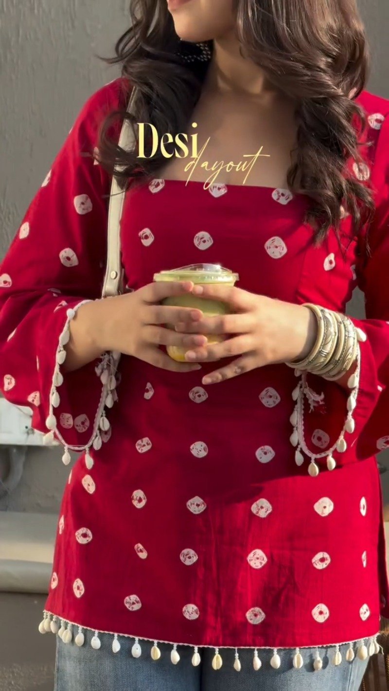 Crimson Bandhani Print Bell-Sleeved Kurti with Shell Trims