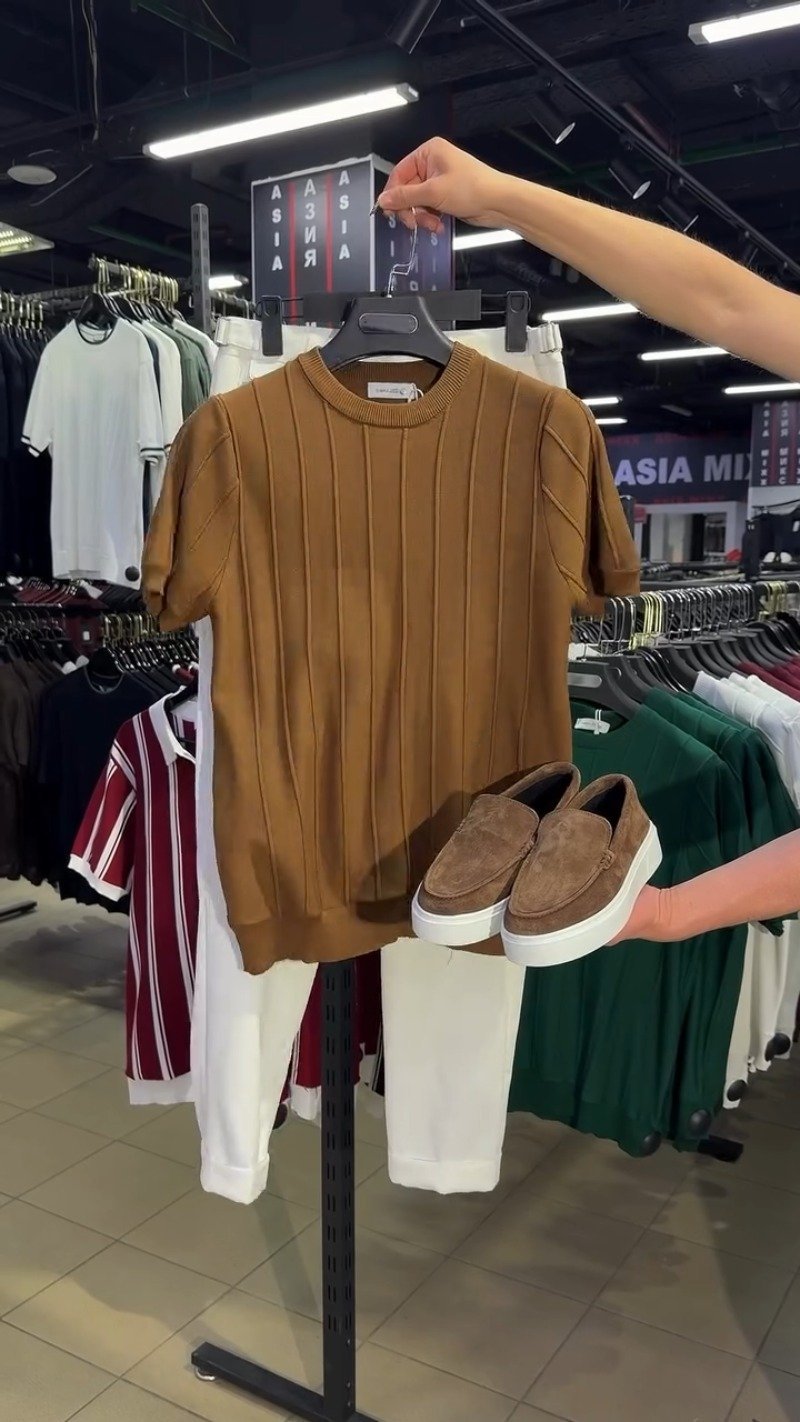 Urban Sophisticate Ribbed Knit Tee & Chino Set β Earthy Brown & Crisp White