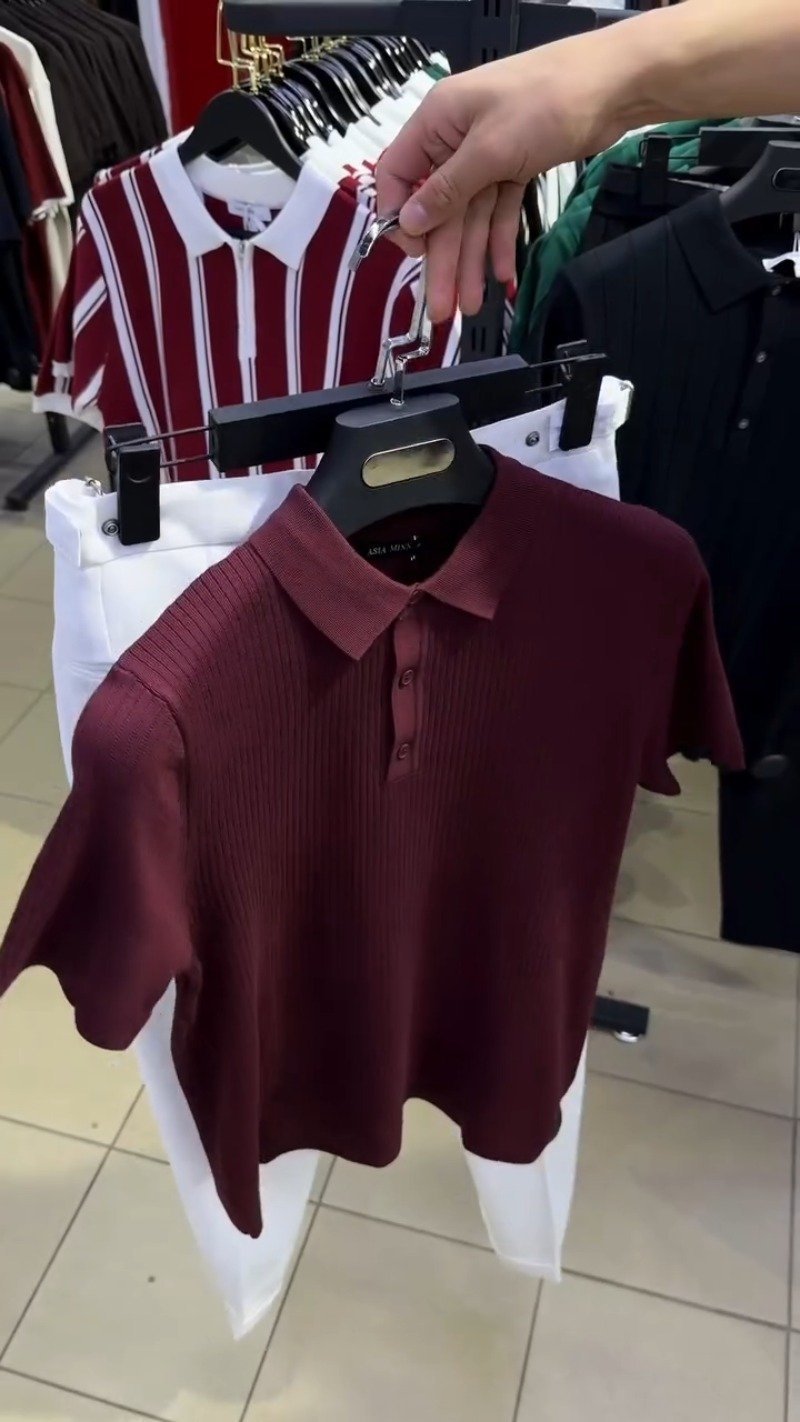 Sophisticated Ribbed Polo & Slip-On Ensemble โ Available in Maroon & White - Image 4