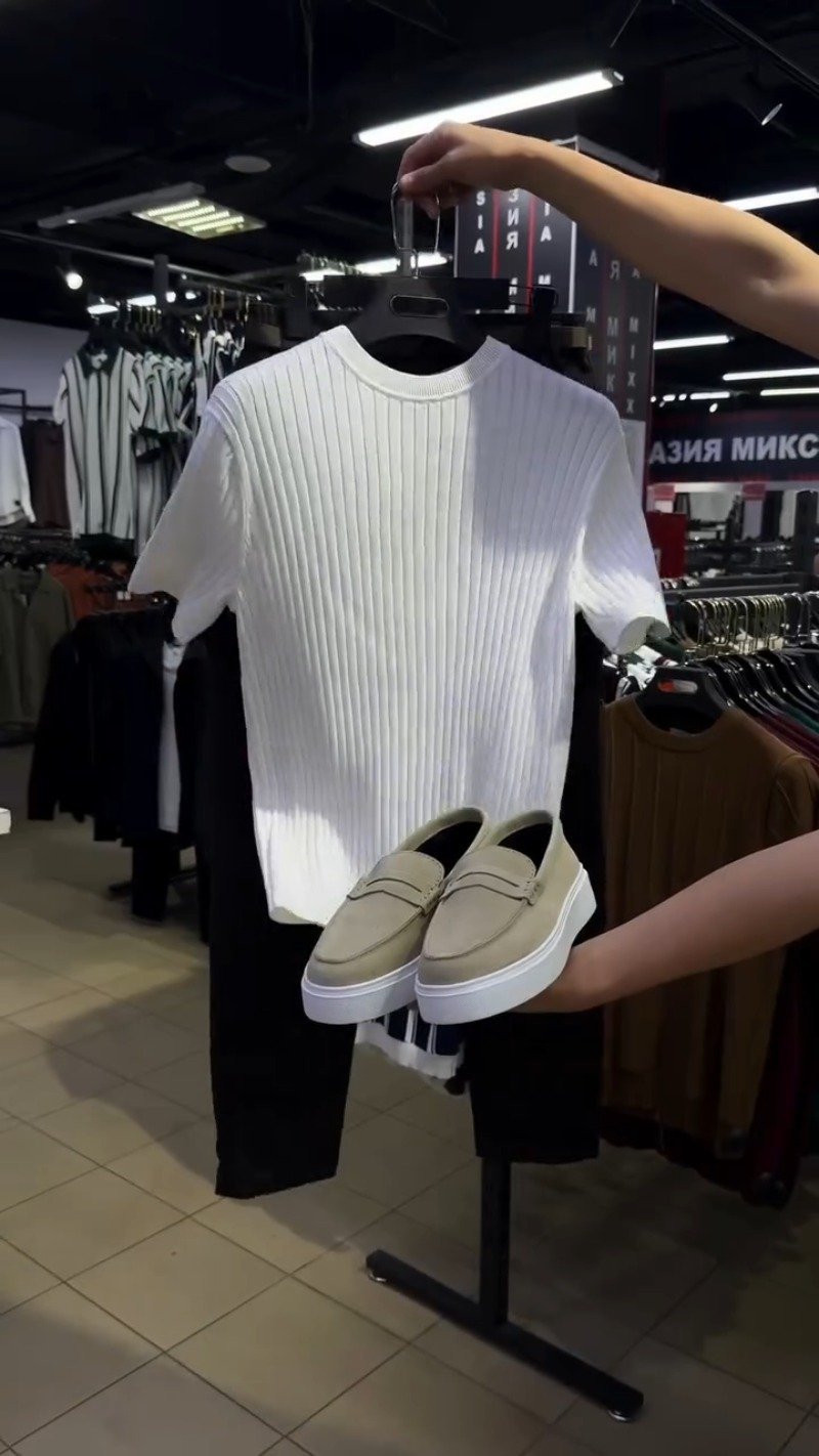 Minimalist Ribbed Knit Ensemble โ Available in Burgundy, White, & Navy - Image 3