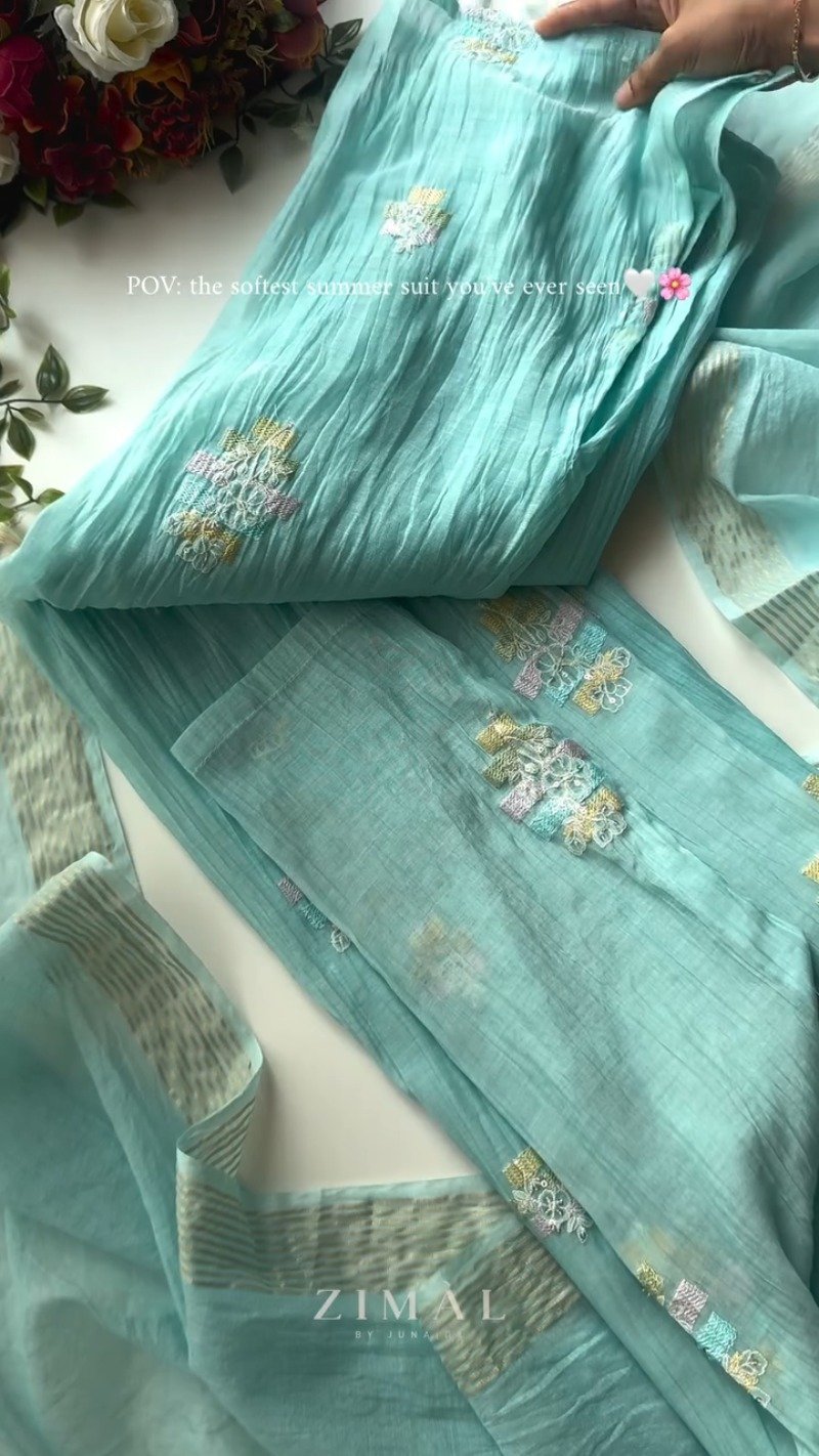 Aura Turquoise Embellished Summer Kurta Set - Image 3