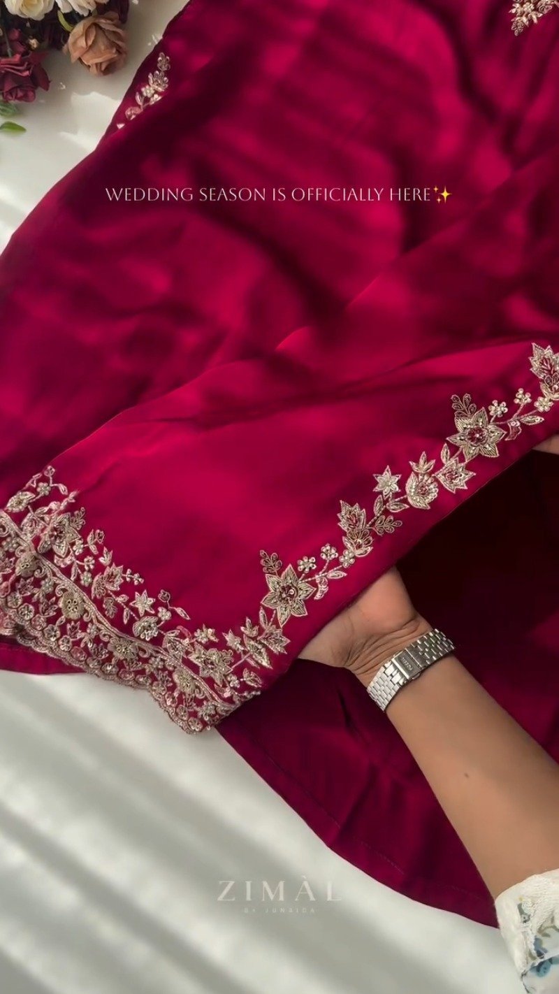 Midnight & Berry Hand-Embellished Velvet Kurta Set β Available in Midnight Black & Deep Berry - Image 2