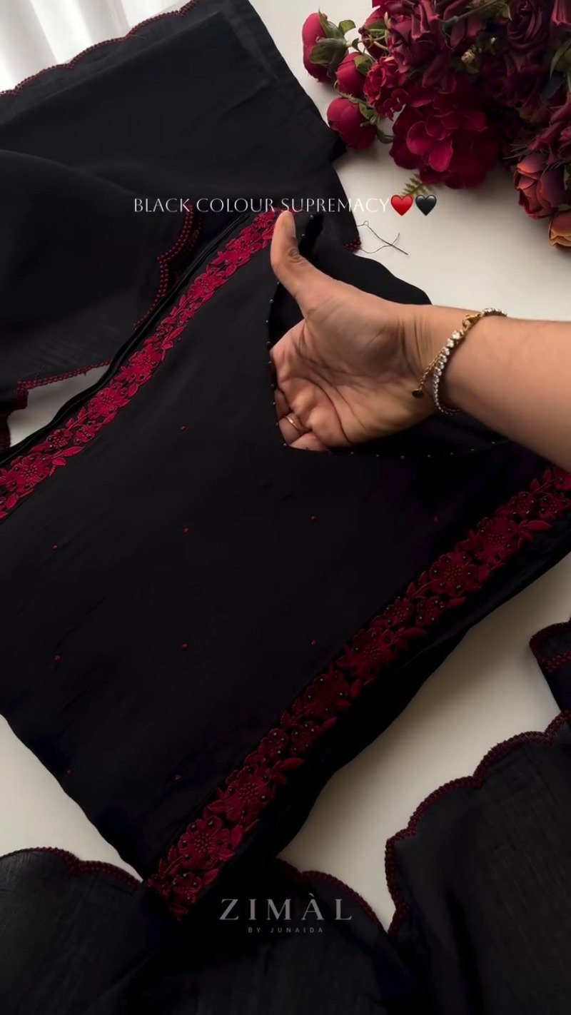 Midnight Noir Embroidered Kurta Set with Scalloped Dupatta - Image 2
