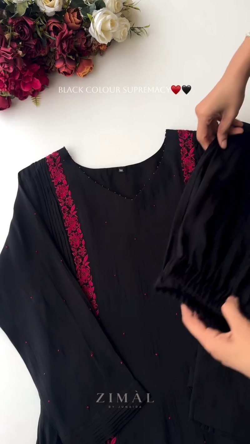 Midnight Noir Embroidered Kurta Set with Scalloped Dupatta - Image 3