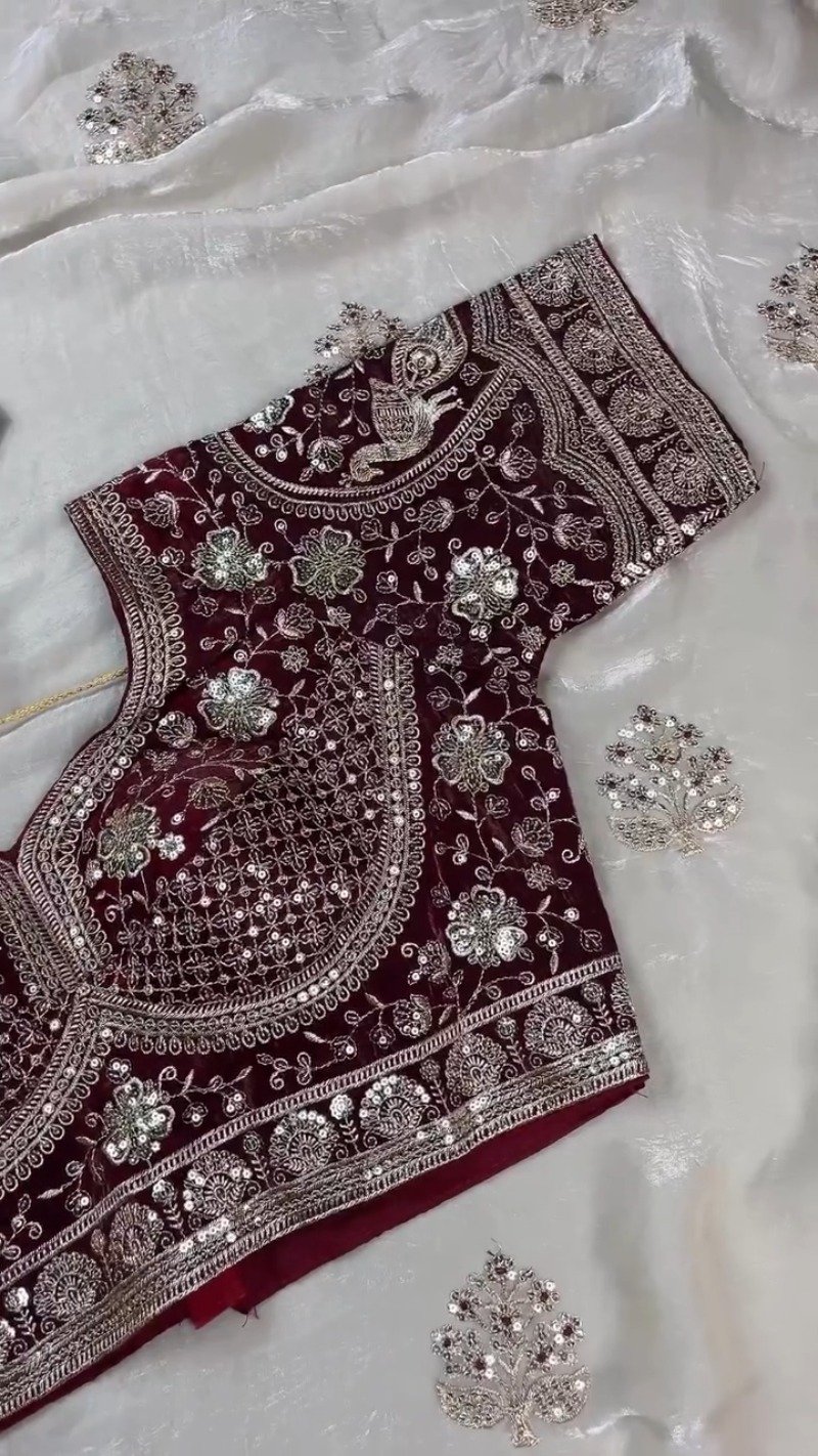 Royal Maroon Velvet & Ivory Organza Festive Saree Set - Image 7