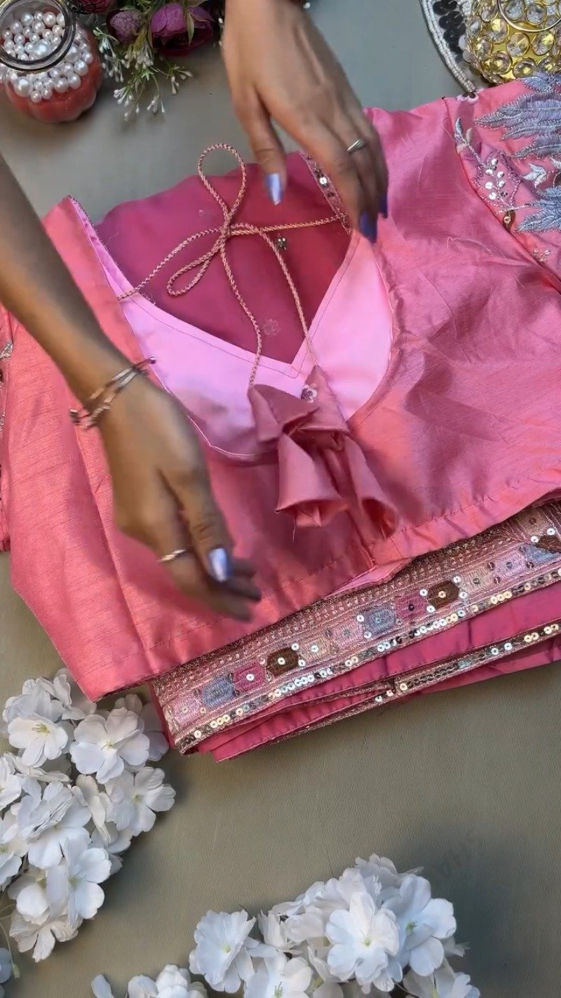 Rosy Radiance Floral Embroidered Saree Set โ Available in Vibrant Pink - Image 4
