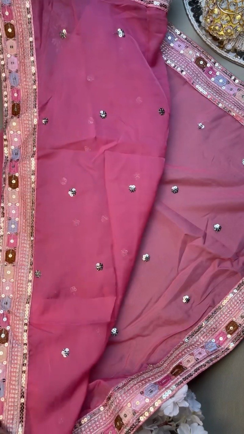 Rosy Radiance Floral Embroidered Saree Set โ Available in Vibrant Pink - Image 5