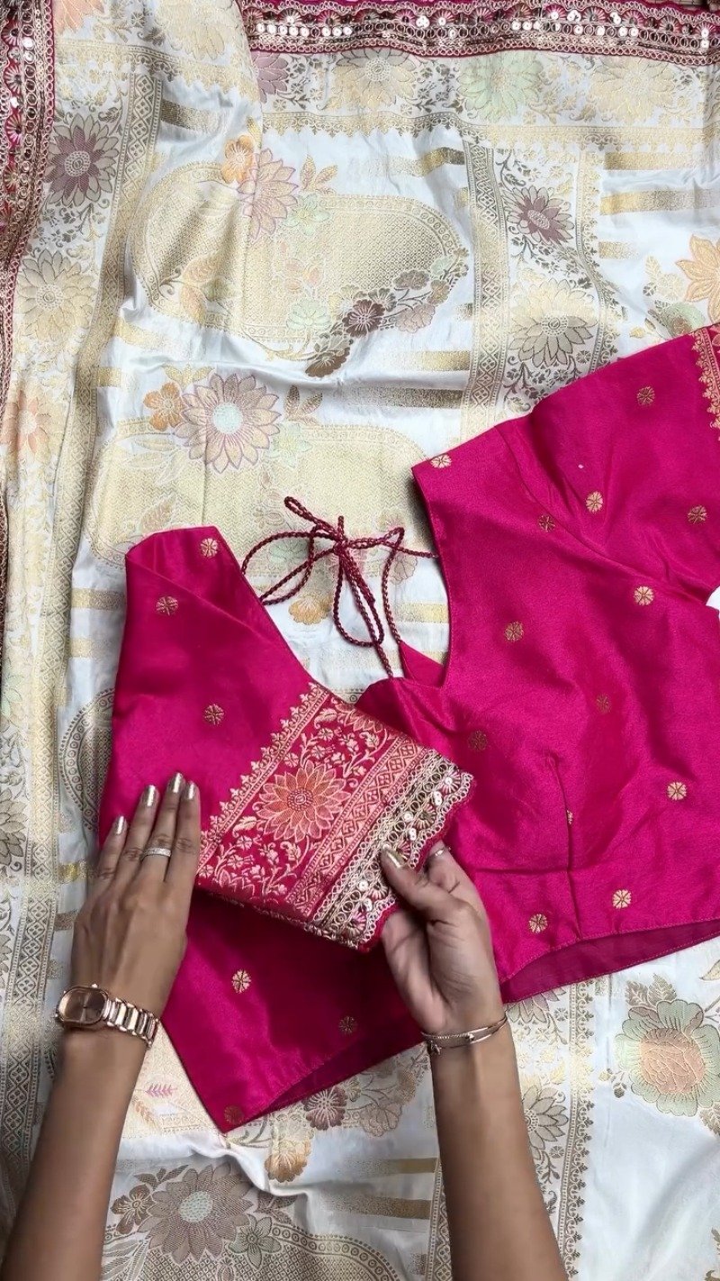 Exquisite Brocade-Embellished Saree and Blouse Set β Available in Cream & Magenta - Image 6