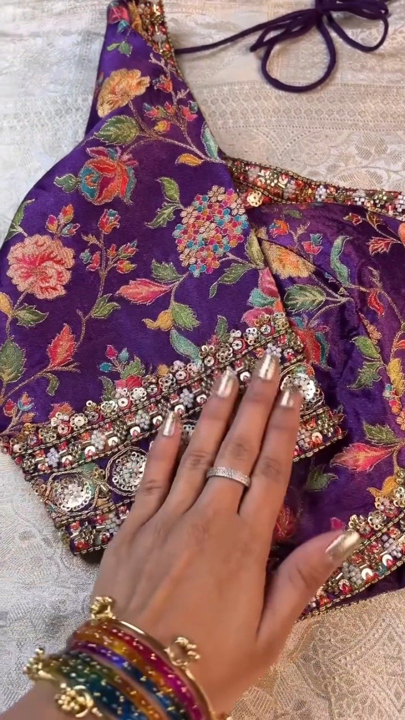 Royal Purple Floral Embroidered Silk Blouse & Off-White Kanjeevaram Saree Set - Image 5
