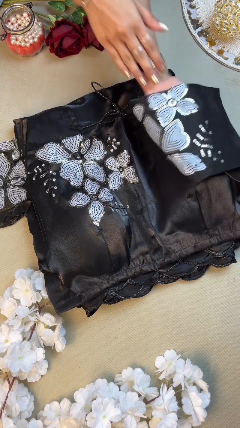 Midnight Bloom Sequin-Embellished Saree Set - Image 3