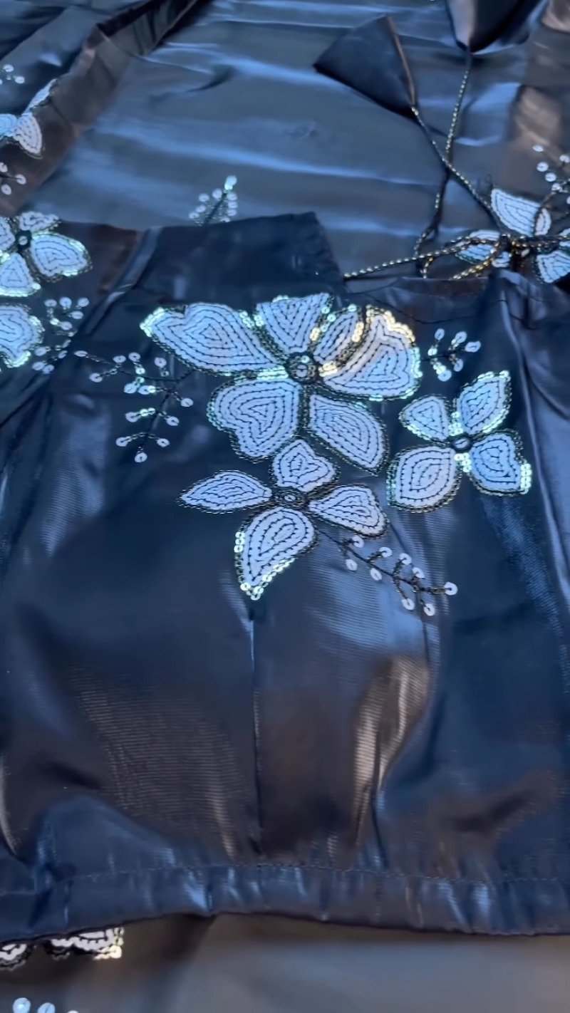 Midnight Bloom Sequin-Embellished Saree Set - Image 6