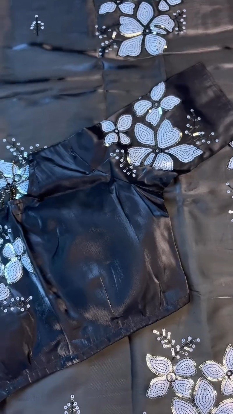 Midnight Bloom Sequin-Embellished Saree Set - Image 8