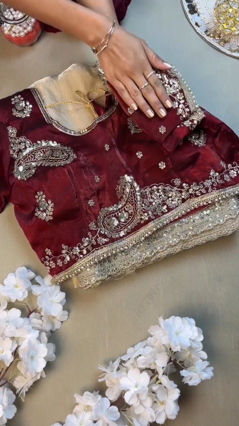 Opulent Paisley Embellished Saree Set β Available in Wine & Champagne - Image 2
