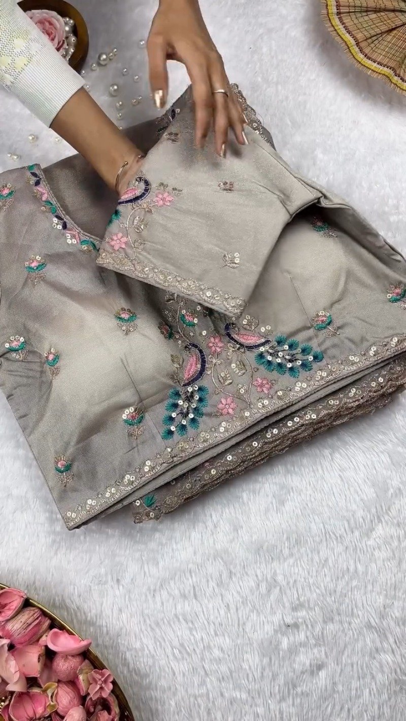 Morpankh Morni Embroidered Tissue Silk Saree Set – Grey Sophistication - Image 2