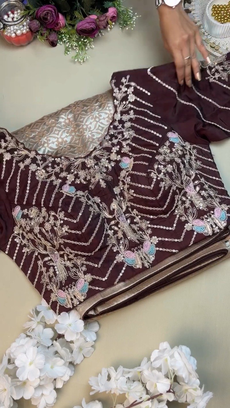 Opulent Wine & Champagne Banarasi Silk Saree Set – Available in Wine & Champagne - Image 2