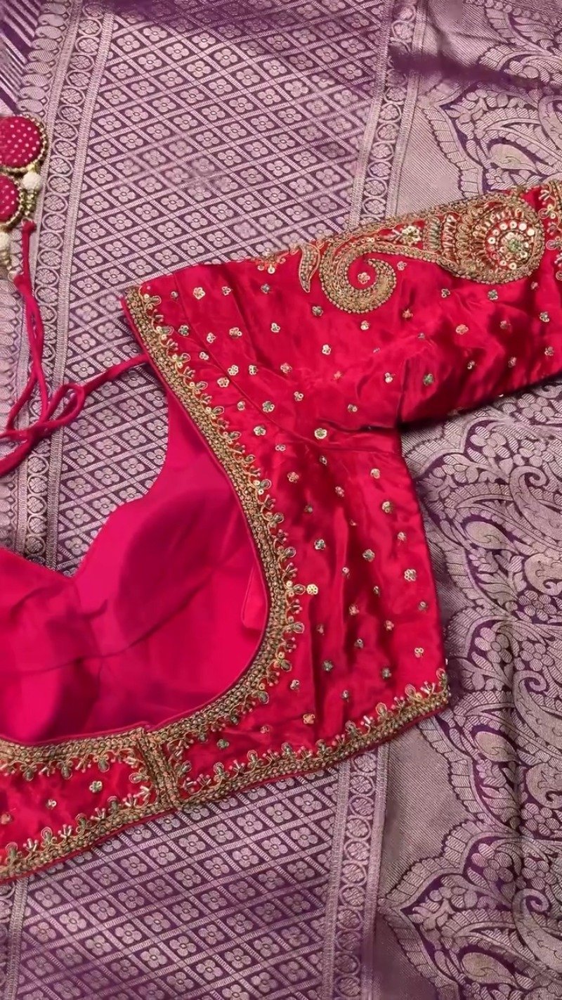 Royal Velvet & Silk Zari Woven Saree Ensemble β Available in Crimson & Deep Violet - Image 10