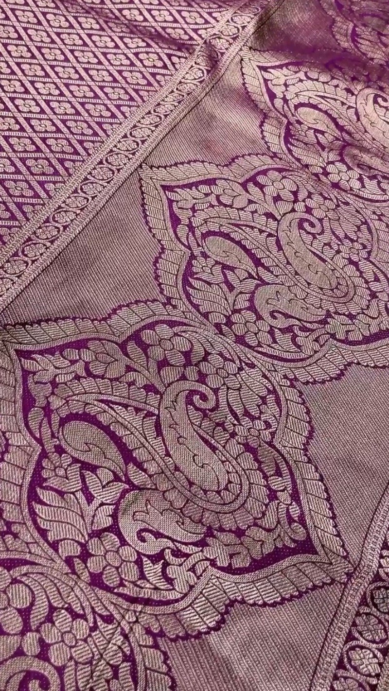 Royal Velvet & Silk Zari Woven Saree Ensemble β Available in Crimson & Deep Violet - Image 7