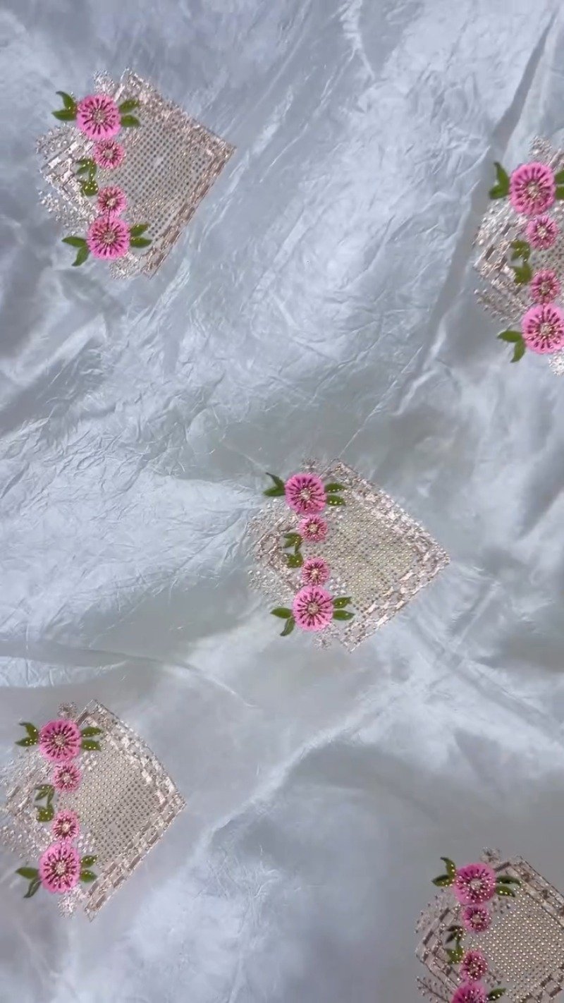 Elegant White & Fuchsia Embroidered Kurta Set โ A Celebration of Grace - Image 4