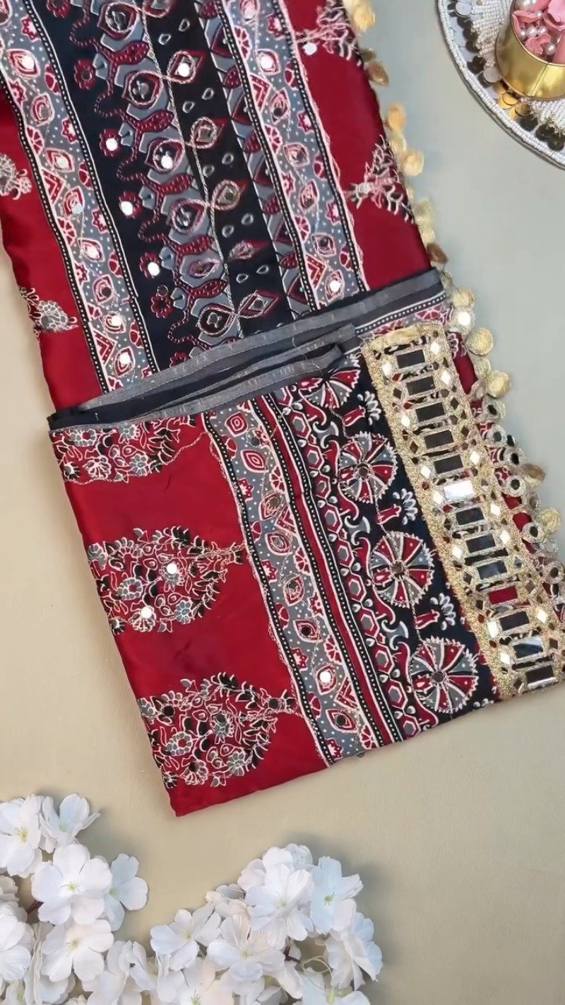 Regal Mirror-Work Ethnic Ensemble in Crimson & Ebony โ Available in Dual-Tone Prints