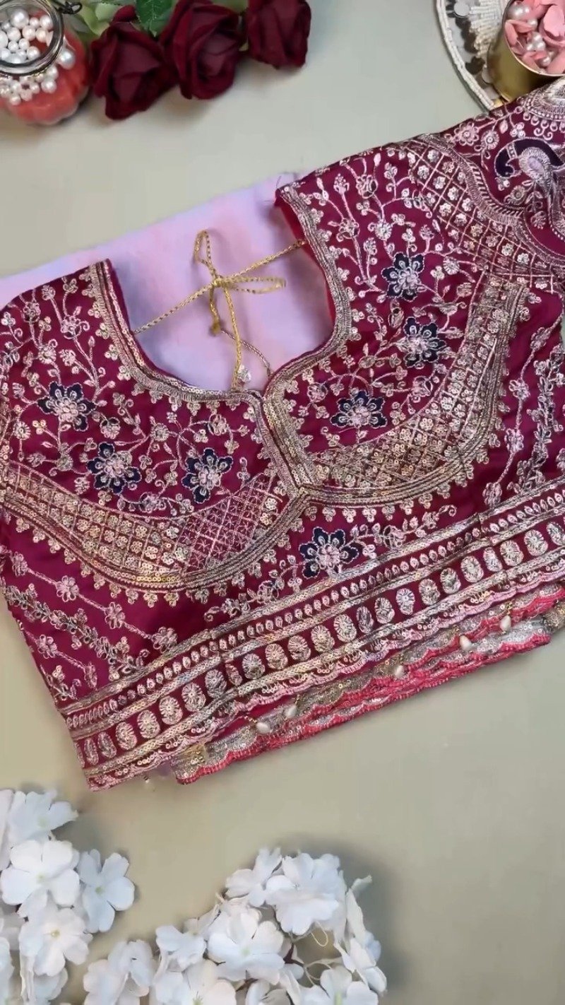 Royal Magenta & Pastel Lavender Embellished Silk Saree Set โ Available in Magenta & Lavender - Image 2