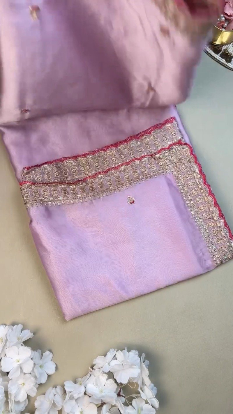 Royal Magenta & Pastel Lavender Embellished Silk Saree Set โ Available in Magenta & Lavender - Image 3
