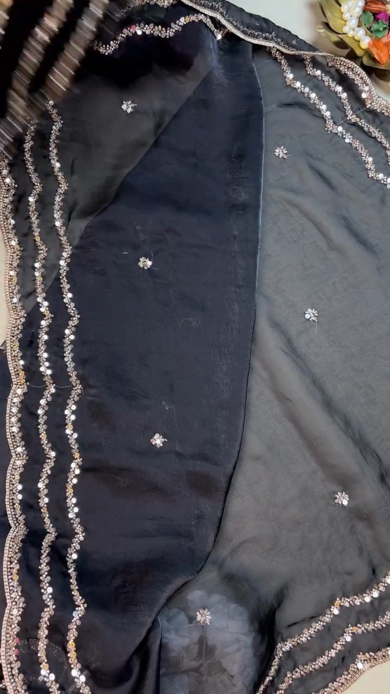 Midnight Radiance Embellished Saree and Blouse Set β Available in Black - Image 4