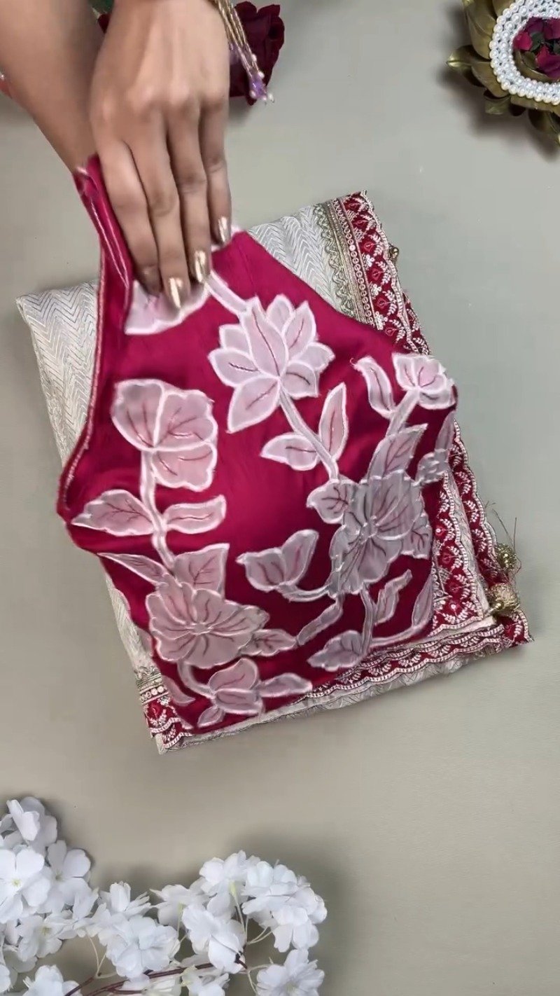 Ivory Chevron Pattern Saree with Embellished Deep Magenta Blouse β Elegant Festive Drape - Image 2